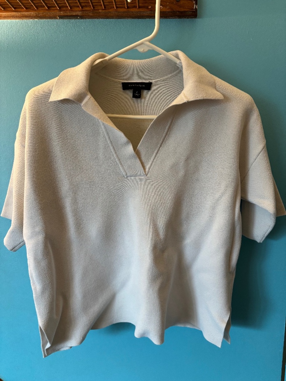 Ann Taylor white top size medium